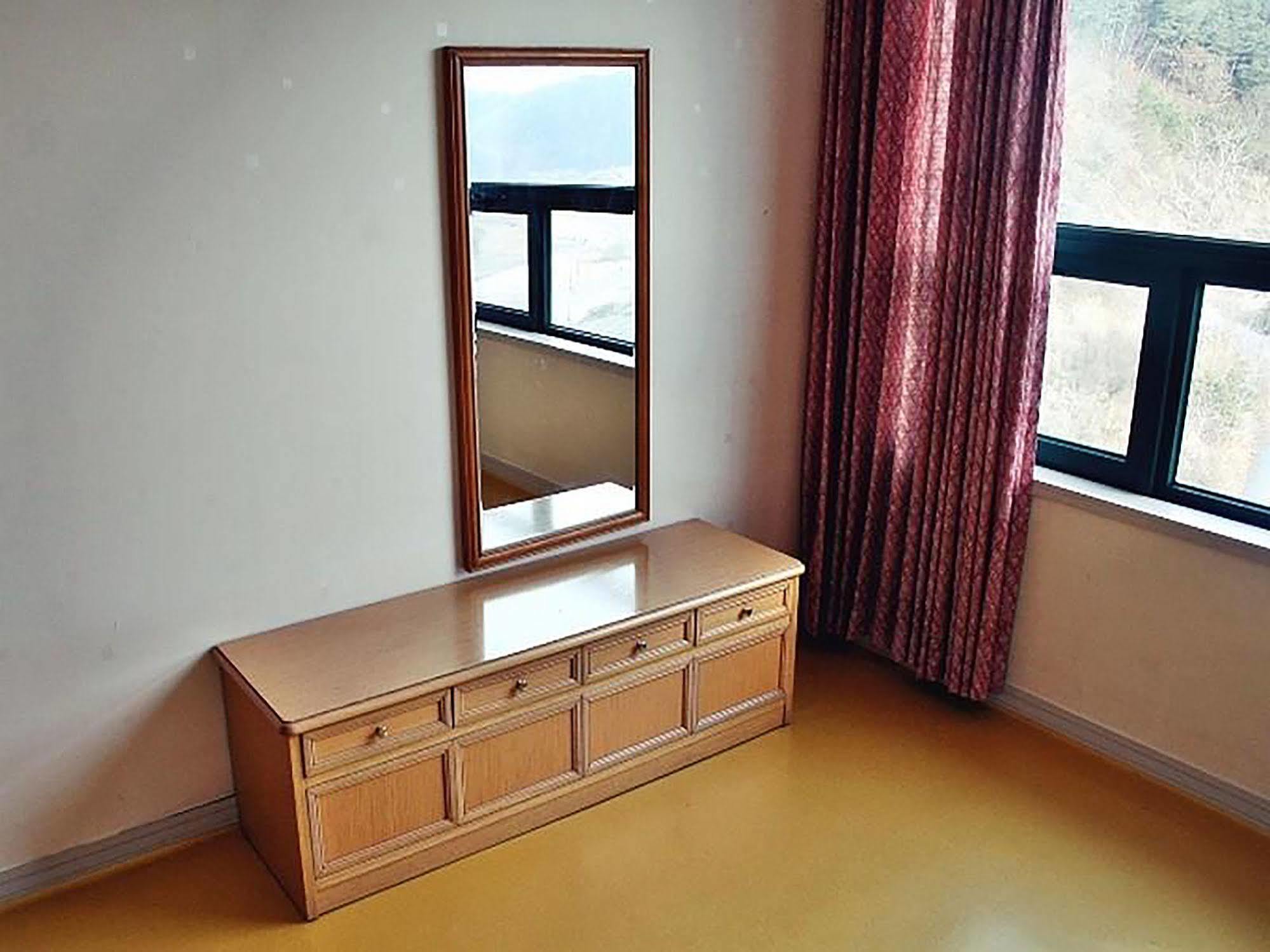 Kumho Hwasun Spa Resort Екстер'єр фото